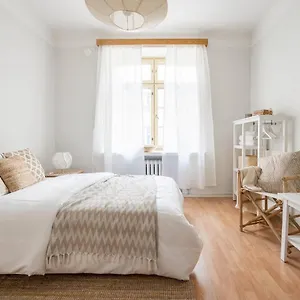 https://roost-liisankatu.tophotelshelsinki.com